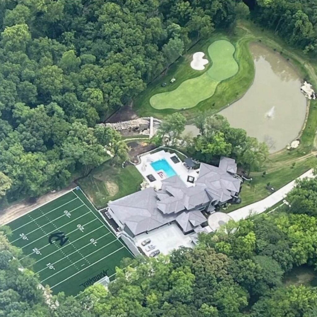 Mahomes' Dream Home Has A Pool, And A Pond.....