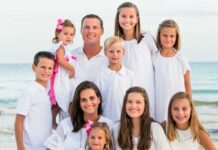 There’s An NFL QB In That Photo, Somewhere